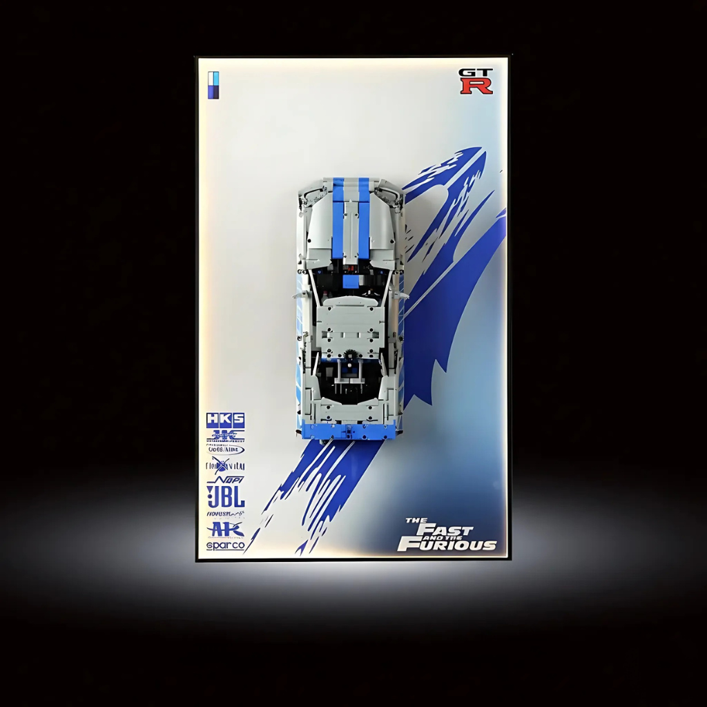 Nissan Skyline GT-R (R34) + Quadro  de Acrílico ( 1580 peças LEGO® )